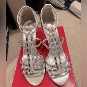 Women’s size 9.5 floral metal heels with rhinestone diamonds Excellent condition